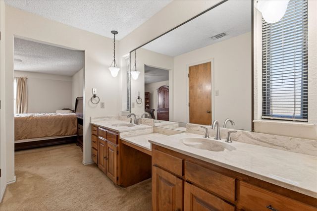 137 Creek Courts Drive, Trophy Club, TX 76262