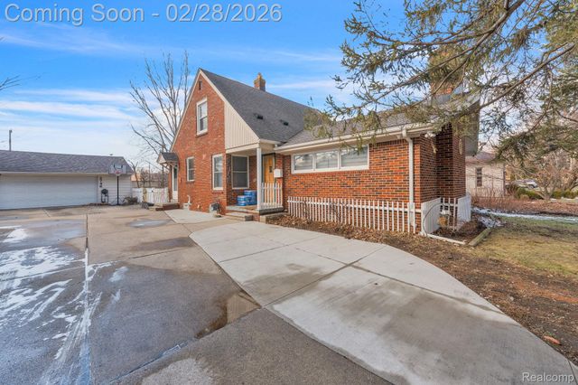 2746 Cornell Street, Dearborn, MI 48124