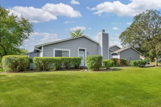 6851 Larkspur Court 6851, Woodridge, IL 60517
