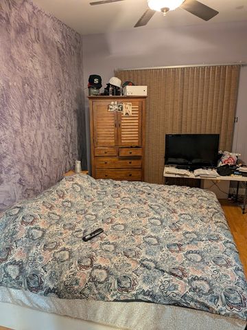 435 E 42nd Street 1, Chicago, IL 60653