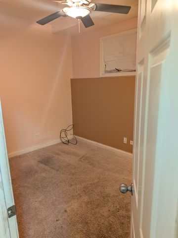 435 E 42nd Street 1, Chicago, IL 60653