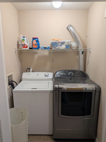 435 E 42nd Street 1, Chicago, IL 60653