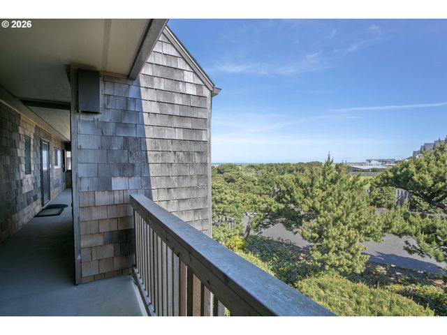 856 NEACOXIE Blvd, Gearhart, OR 97138