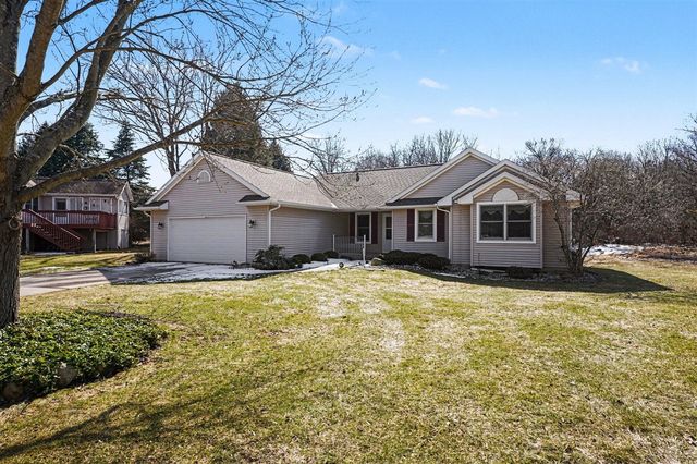 8135 Robinbrook Street, Richland, MI 49083