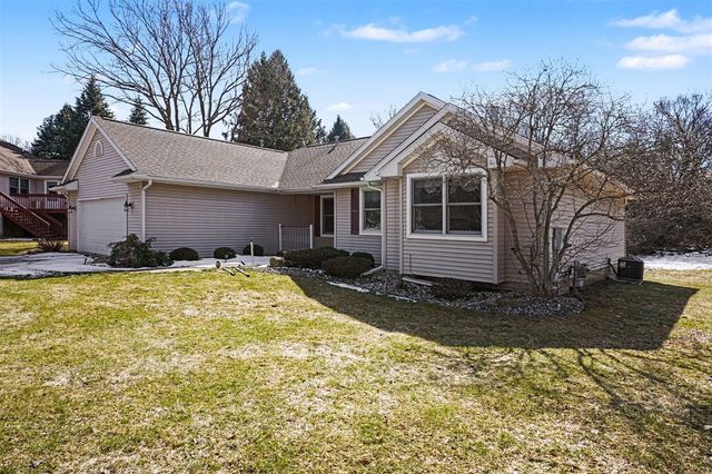 8135 Robinbrook Street, Richland, MI 49083