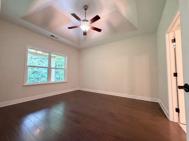 914 Meadowcrest Way, Lebanon, TN 37090