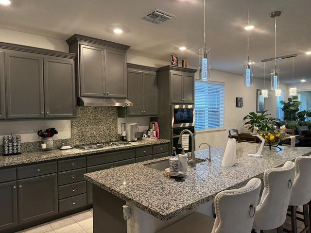 461 S Walcott St, Manteca, CA 95336