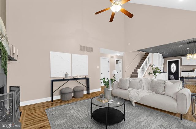 3800-B EDGEWATER PL, Baltimore, MD 21222