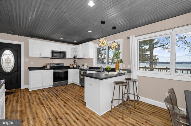 3800-B EDGEWATER PL, Baltimore, MD 21222