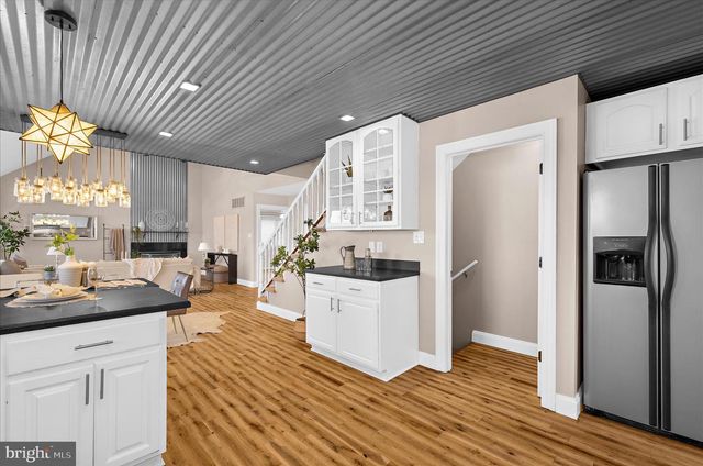 3800-B EDGEWATER PL, Baltimore, MD 21222