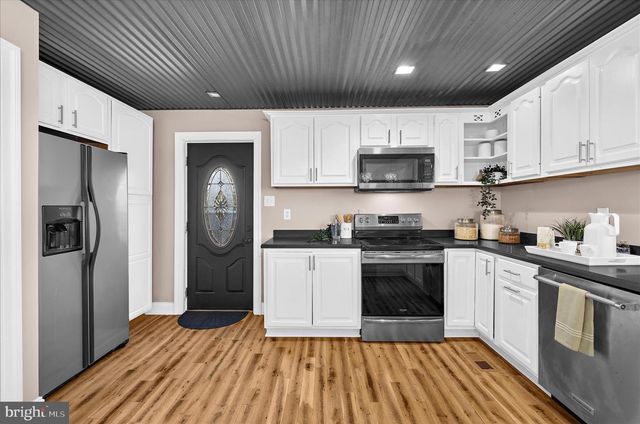 3800-B EDGEWATER PL, Baltimore, MD 21222