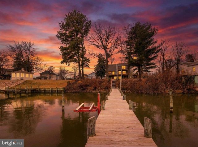 3800-B EDGEWATER PL, Baltimore, MD 21222