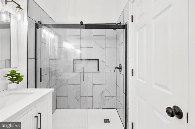 3800-B EDGEWATER PL, Baltimore, MD 21222