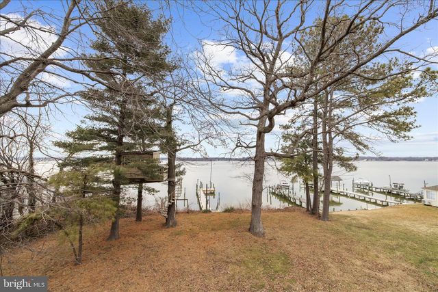 3800-B EDGEWATER PL, Baltimore, MD 21222