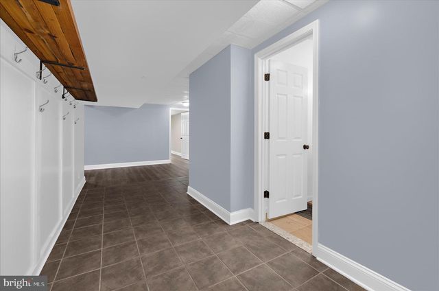 3800-B EDGEWATER PL, Baltimore, MD 21222