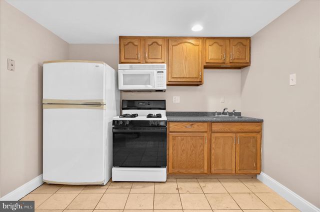 3800-B EDGEWATER PL, Baltimore, MD 21222