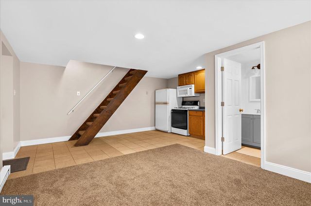 3800-B EDGEWATER PL, Baltimore, MD 21222