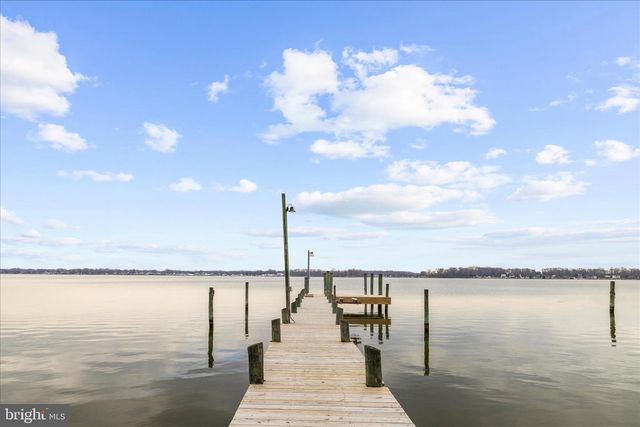 3800-B EDGEWATER PL, Baltimore, MD 21222