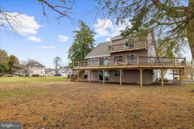 3800-B EDGEWATER PL, Baltimore, MD 21222