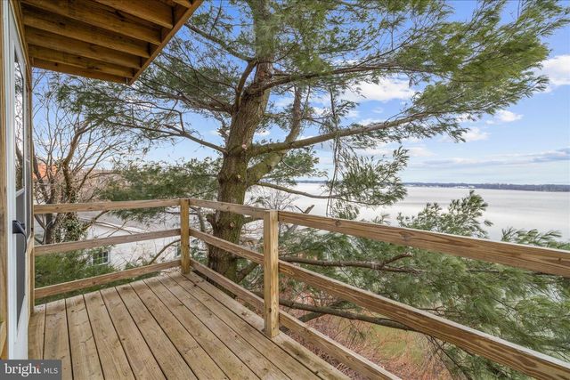 3800-B EDGEWATER PL, Baltimore, MD 21222