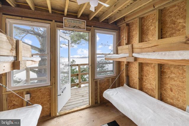 3800-B EDGEWATER PL, Baltimore, MD 21222