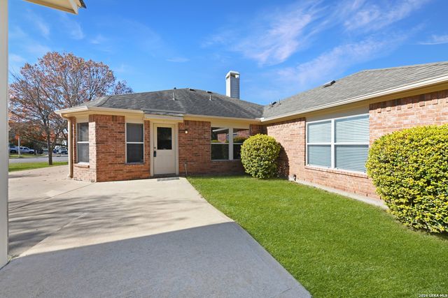 1936 Oak, New Braunfels, TX 78132