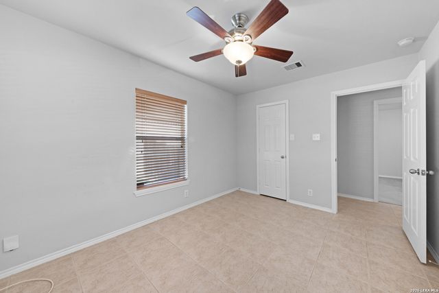 1936 Oak, New Braunfels, TX 78132