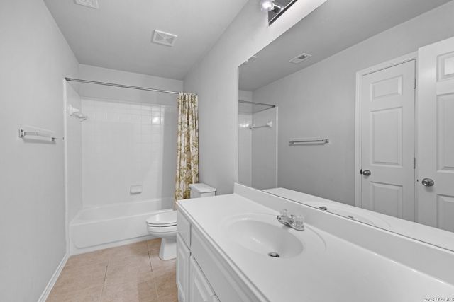 1936 Oak, New Braunfels, TX 78132