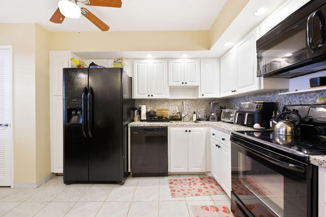 4015 W Palm Aire Drive, Pompano Beach, FL 33069