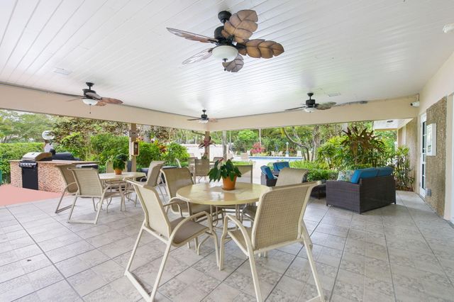 4015 W Palm Aire Drive, Pompano Beach, FL 33069