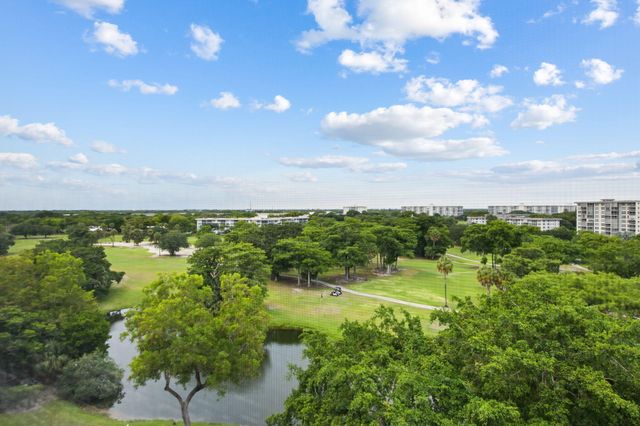 4015 W Palm Aire Drive, Pompano Beach, FL 33069