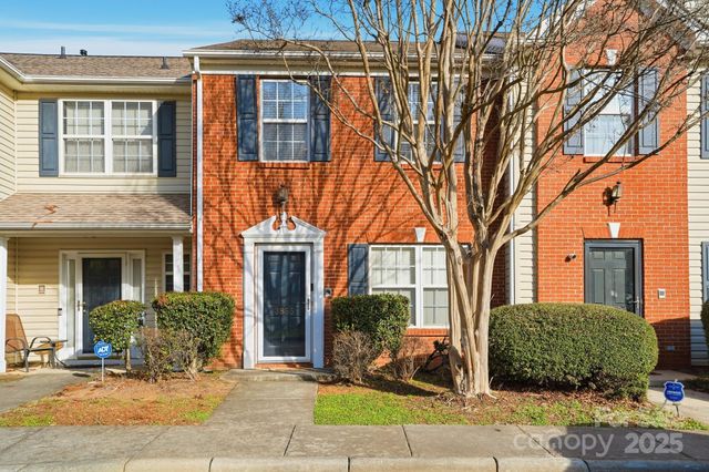 3855 Glenlea Commons Drive, Charlotte, NC 28216