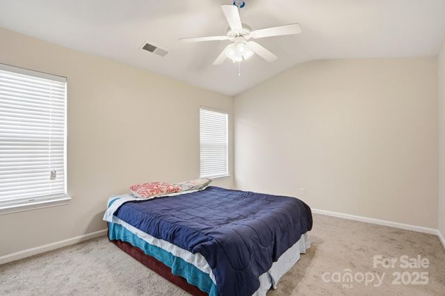 3855 Glenlea Commons Drive, Charlotte, NC 28216