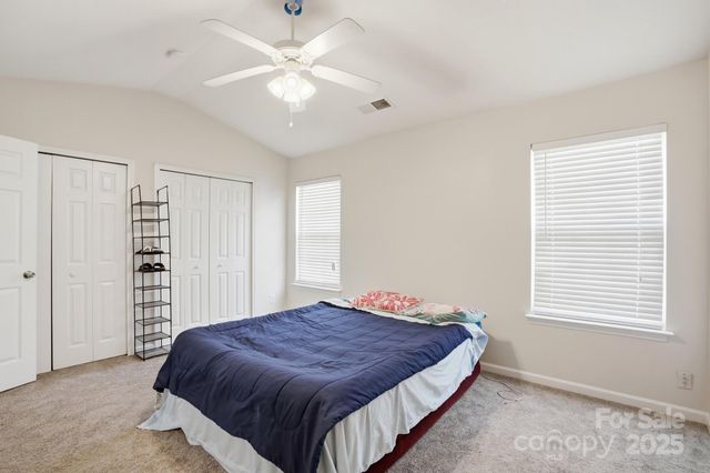 3855 Glenlea Commons Drive, Charlotte, NC 28216