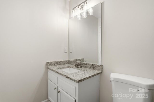 3855 Glenlea Commons Drive, Charlotte, NC 28216