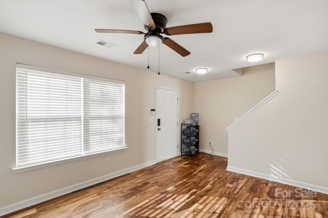 3855 Glenlea Commons Drive, Charlotte, NC 28216