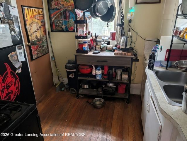 400 N Hayford Avenue, Lansing, MI 48912