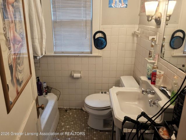 400 N Hayford Avenue, Lansing, MI 48912
