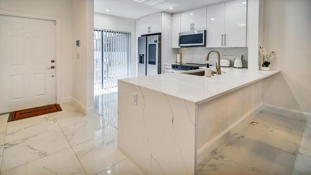 6320 Wedgewood Terrace Terrace 6320, Tamarac, FL 33321