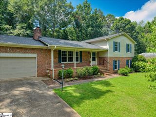 12 Lantern Drive, Greer, SC 29651
