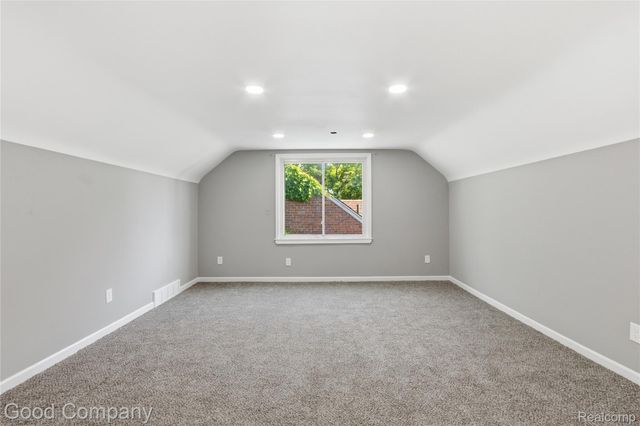 18246 Ashton Avenue, Detroit, MI 48219
