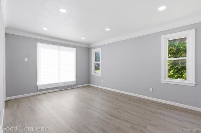 18246 Ashton Avenue, Detroit, MI 48219