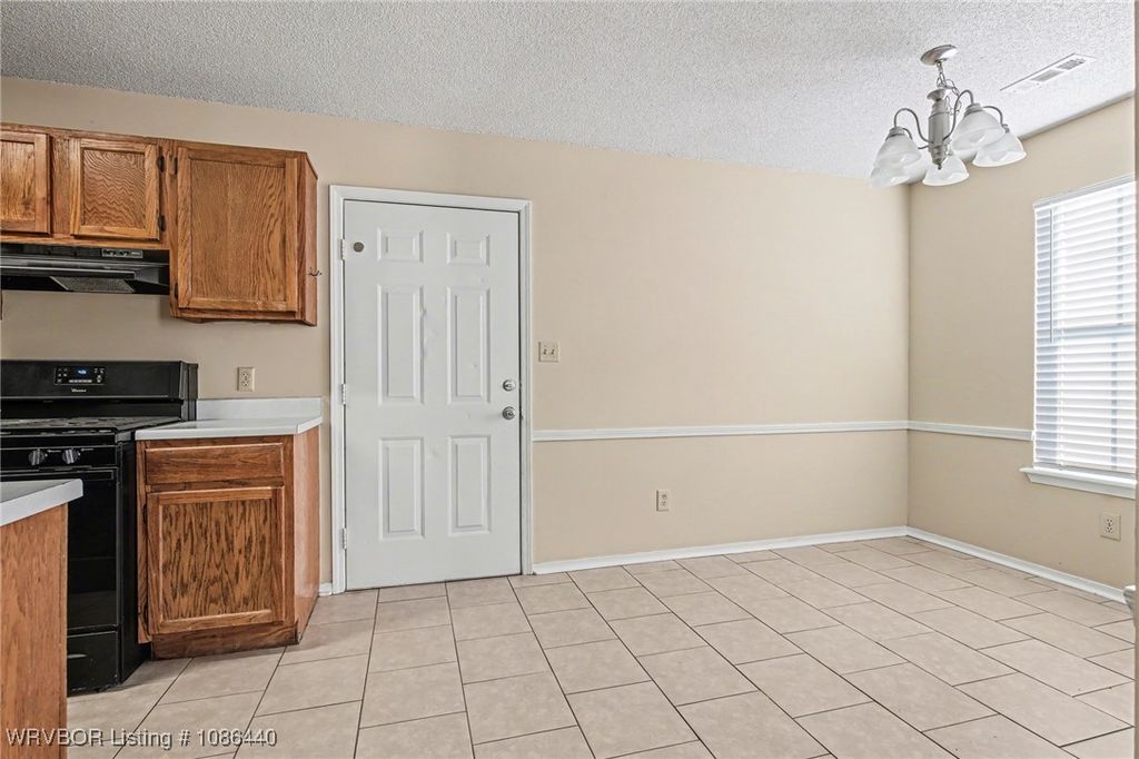821 S 39th Street 821 S 39th Street