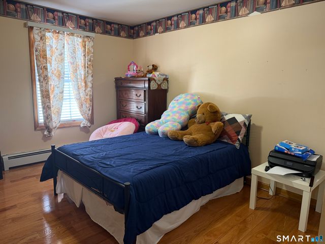 18 Olivia Lane, Naugatuck, CT 06770