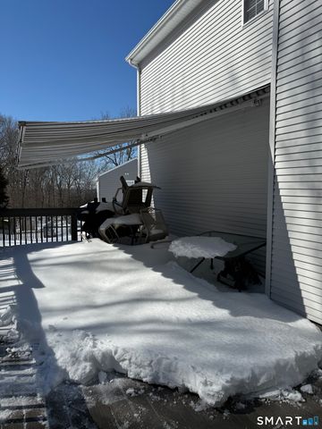 18 Olivia Lane, Naugatuck, CT 06770