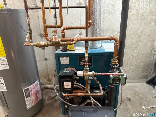 18 Olivia Lane, Naugatuck, CT 06770