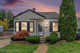 24890 Valley Avenue, Eastpointe, MI 48021