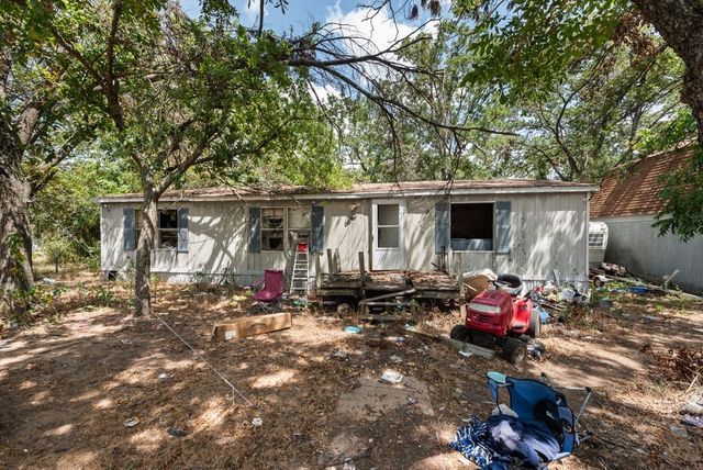 139 Rommel Court, Springtown, TX 76082