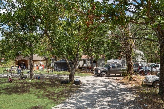 139 Rommel Court, Springtown, TX 76082