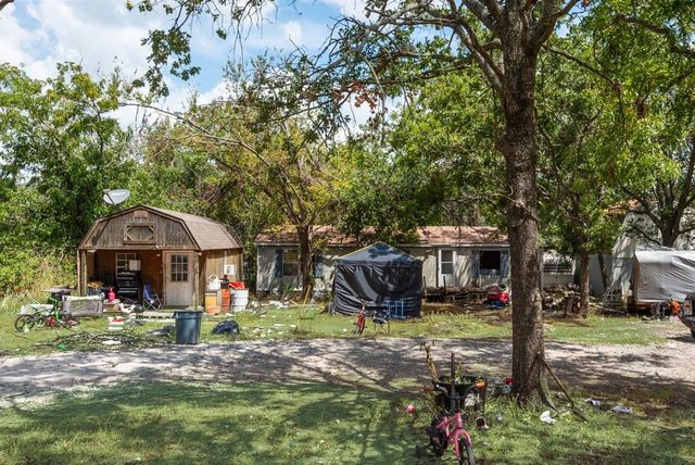 139 Rommel Court, Springtown, TX 76082